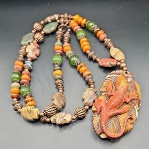 Handcrafted Lizard Pendant Necklace - Multicolor